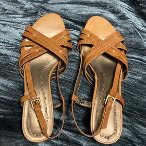 Natural Soul, Size 8, Tan, Wedge Sandals
listing-status-banner